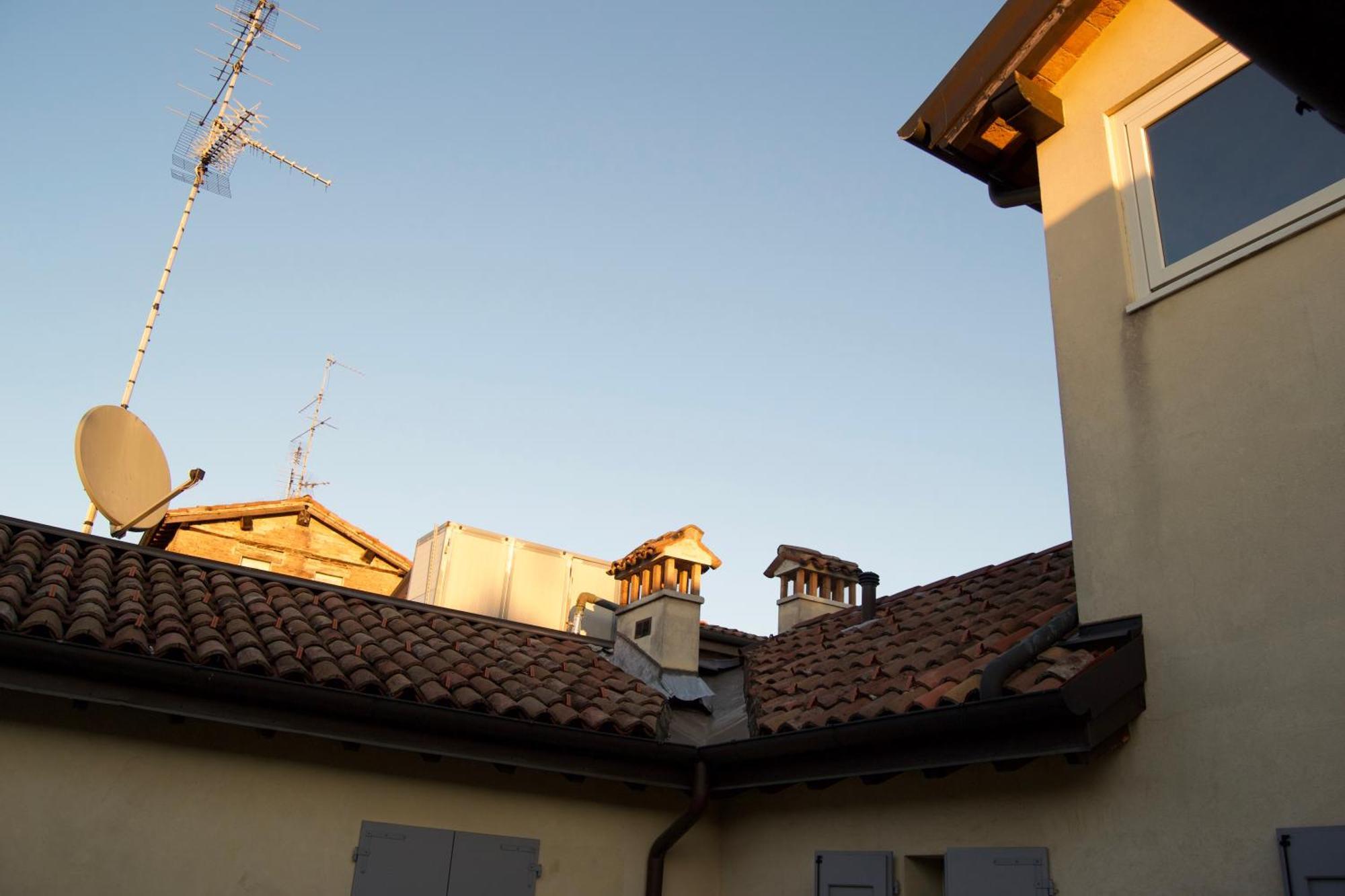 Casa Viola, Deliziosa Mansarda In Centro Storico Apartment Modena Ngoại thất bức ảnh