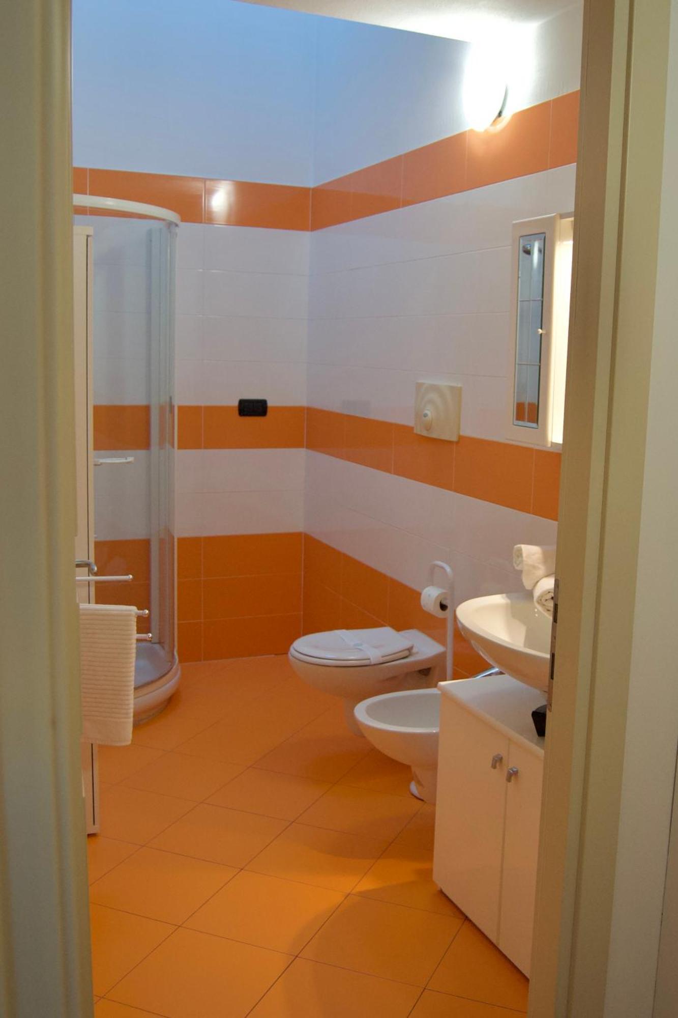Casa Viola, Deliziosa Mansarda In Centro Storico Apartment Modena Ngoại thất bức ảnh
