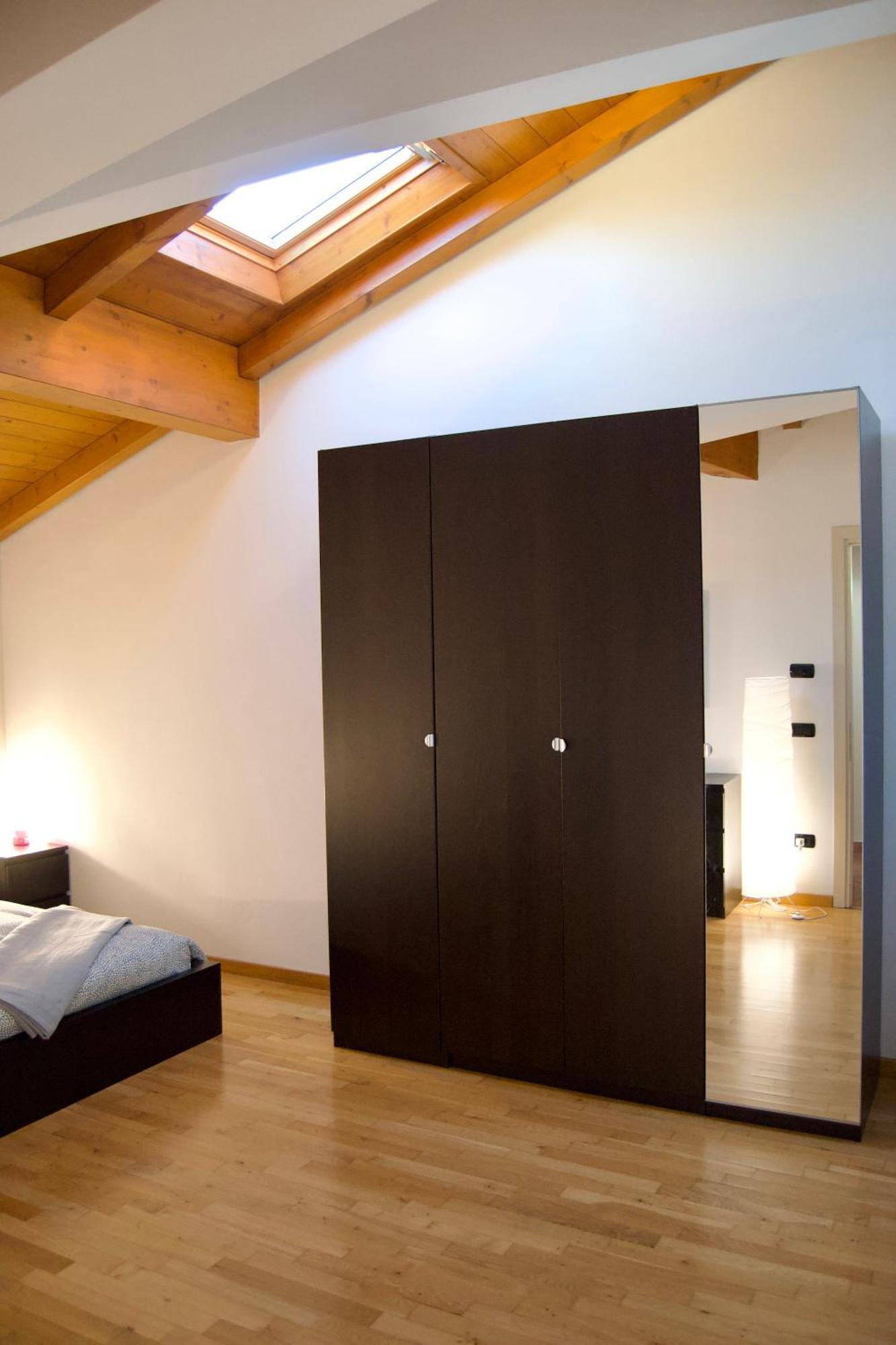 Casa Viola, Deliziosa Mansarda In Centro Storico Apartment Modena Ngoại thất bức ảnh