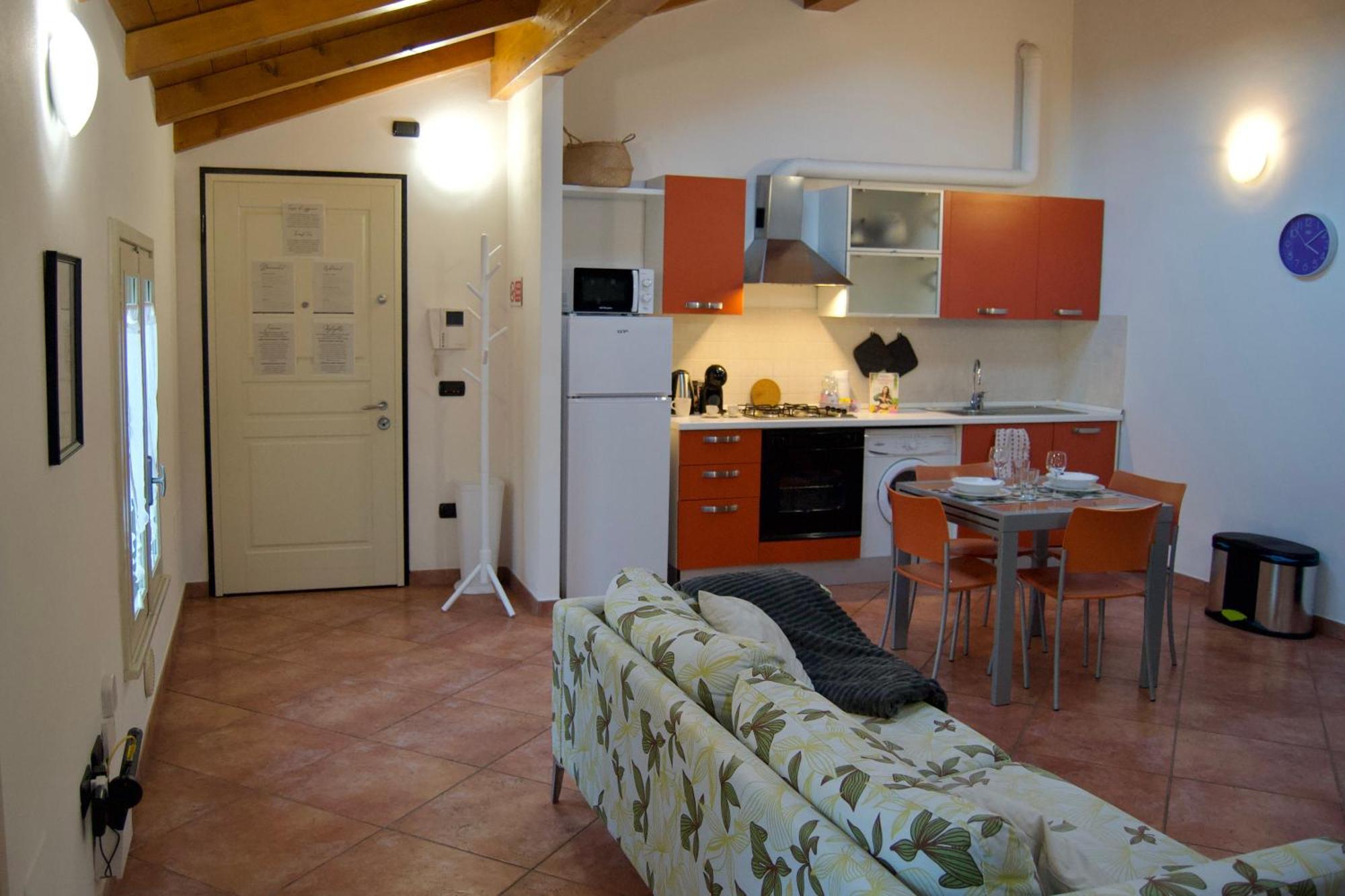 Casa Viola, Deliziosa Mansarda In Centro Storico Apartment Modena Ngoại thất bức ảnh